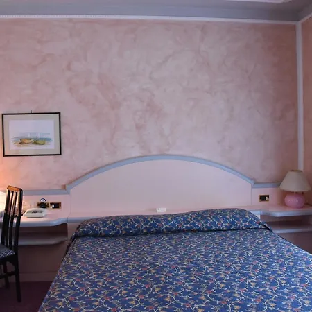 Grazia Deledda Hotel 4*