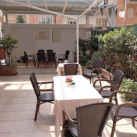 Hotel Grazia Deledda 4*