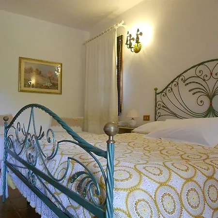 Grazia Deledda Отель 4*