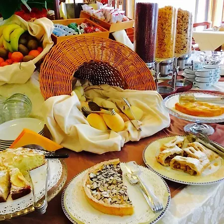 Hotel Grazia Deledda 4*