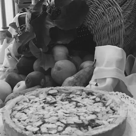 Ξενοδοχείο Grazia Deledda 4*