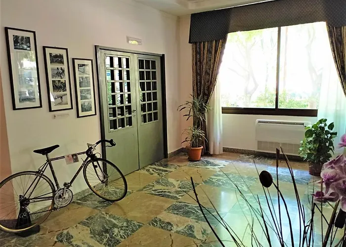 Hotel Grazia Deledda 4*