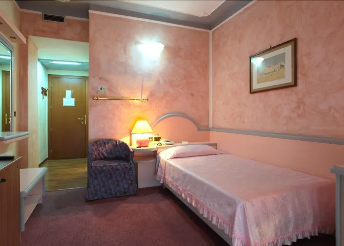 Grazia Deledda Hotel 4*