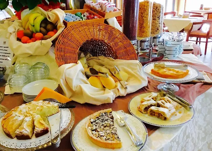 Hotel Grazia Deledda 4*