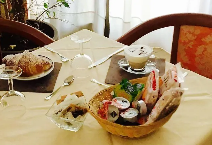 Hotel Grazia Deledda